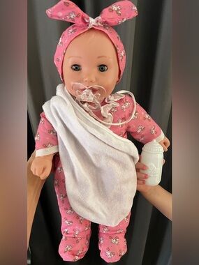 🦄🩷BABY’S FIRST GOLDBERGER TALKING BABY DOLL & ACCESSORIES🩷🦄